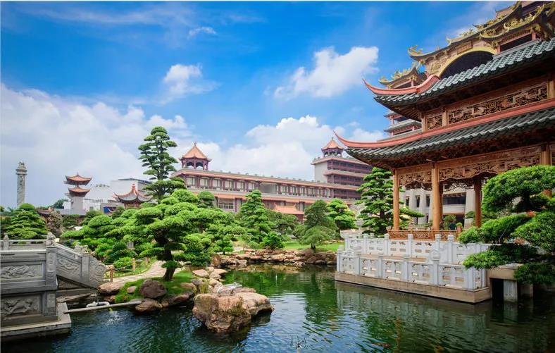 云端上的——云天文化城